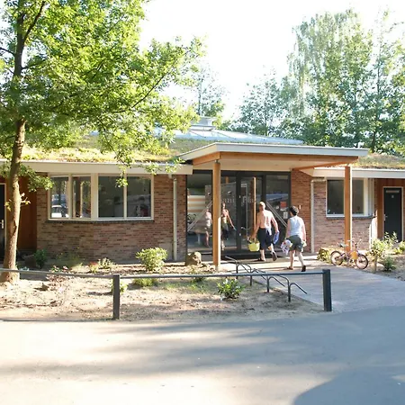 אתר קמפינג Camping De Pampel 5*