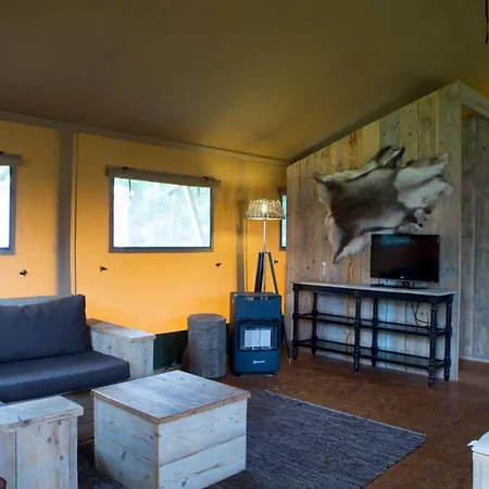 Camping De Pampel 5*