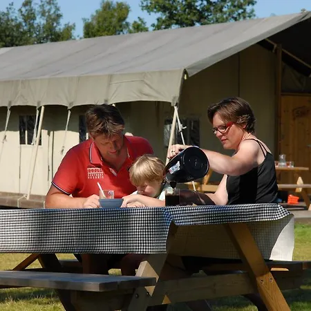 Camping De Pampel אתר קמפינג 5*