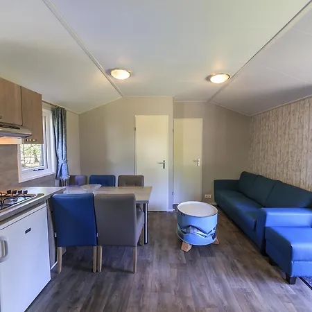 Camping De Pampel אתר קמפינג הונדרלו