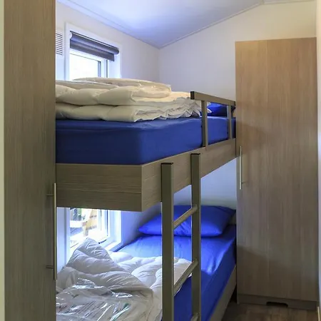 אתר קמפינג Camping De Pampel 5*